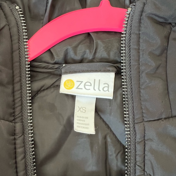 Black Quilted Vest with Belt - Picture 2 of 12